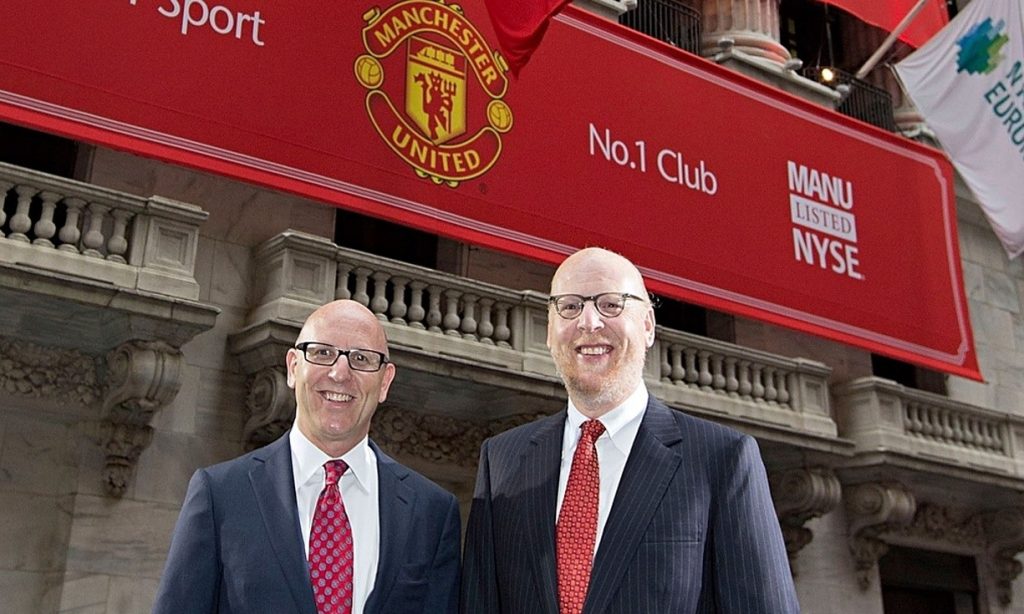 Nhà Glazer trì hoãn muốn nâng giá bán Man United